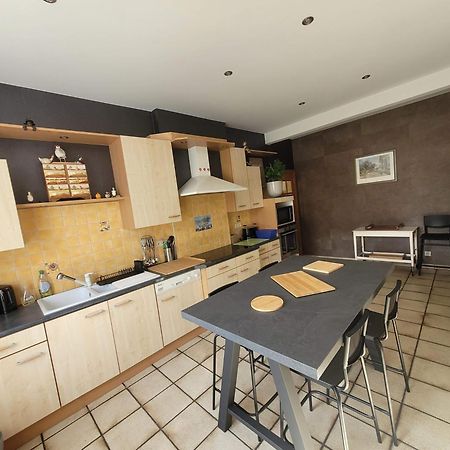 Maison Spacieuse Unifamiliale. Gite La Clochette 巴斯托涅 外观 照片