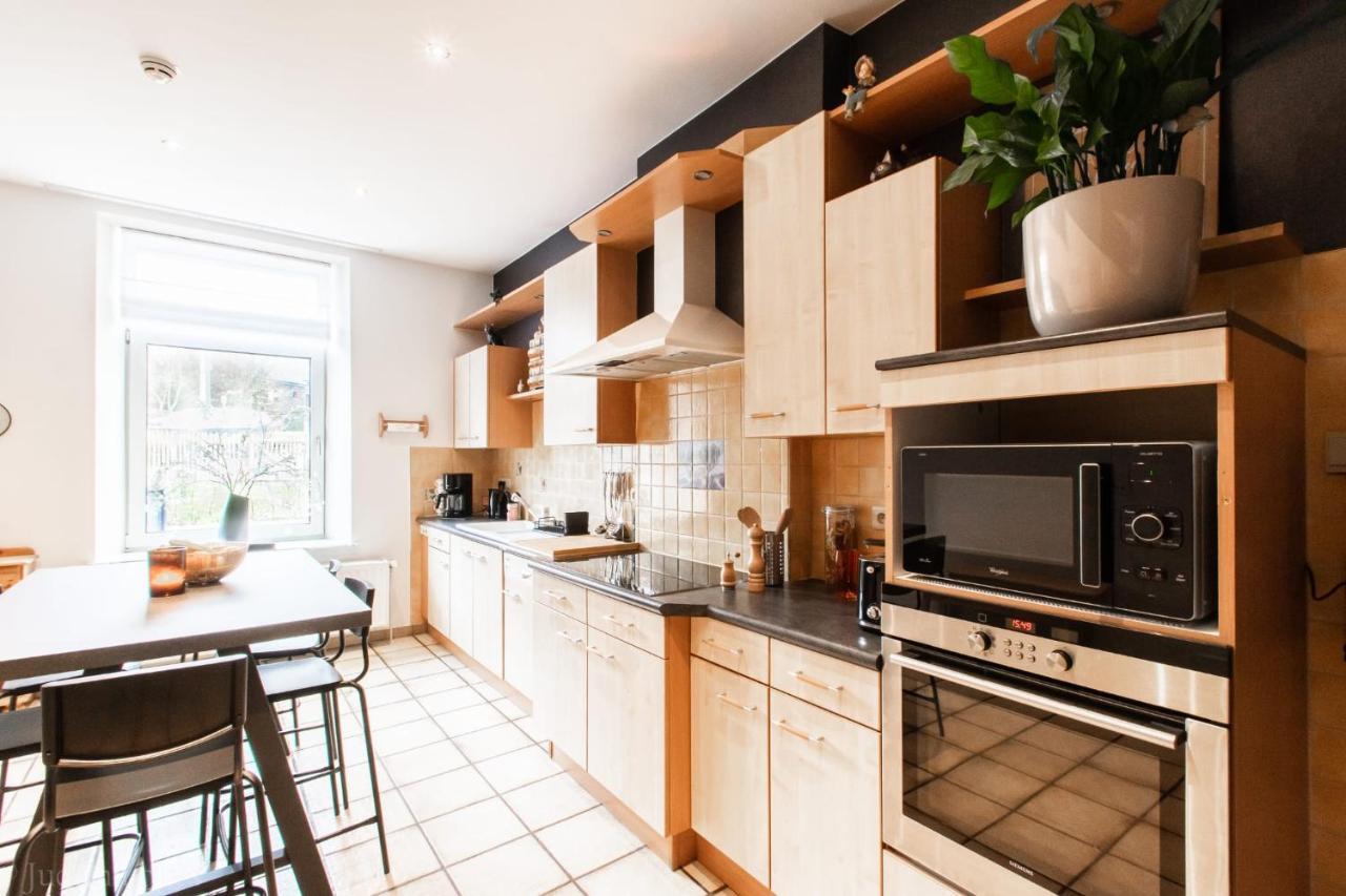 Maison Spacieuse Unifamiliale. Gite La Clochette 巴斯托涅 外观 照片