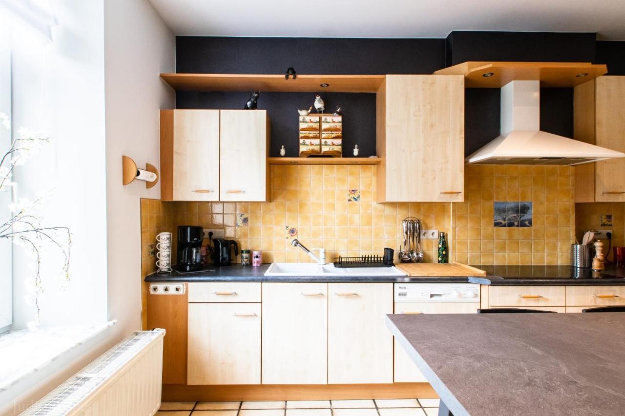 Maison Spacieuse Unifamiliale. Gite La Clochette 巴斯托涅 外观 照片