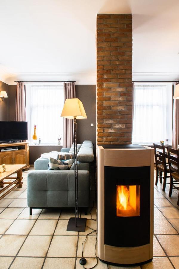 Maison Spacieuse Unifamiliale. Gite La Clochette 巴斯托涅 外观 照片